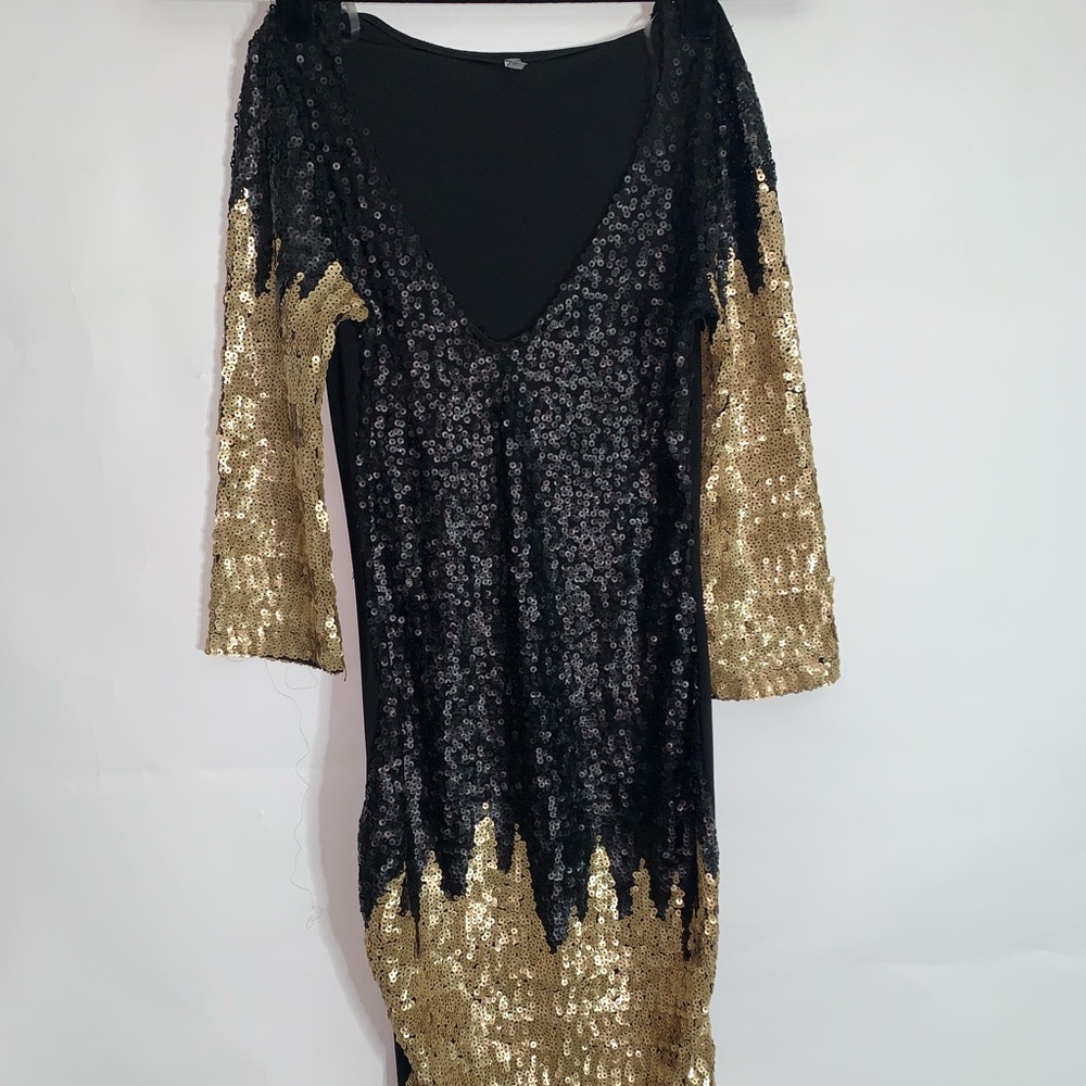 AUDITIONS Gold and black sequin bodycon dress